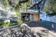 APARTAMENTO com 3 dormitórios bastante iluminado localizado no bairro CRISTAL zona sul de PORTO ALEGRE/RS.&lt;BR&gt;Excelente APARTAMENTO TODO MOBILIADO inclusive eletrodomésticos  , com 02 dormitório