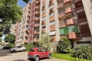 Excelente apartamento com 2 dormitórios em localização privilegiada, andar alto, com privacidade, linda vista, muita claridade e arejado. Composto com Living 2 ambientes com tabuão, cozinha montada, á