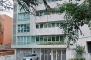 Sala comercial no Bairro Petrópolis em Porto Alegre. &lt;BR&gt;na Avenida Iguassu, área privativa de 33,86m²  com vaga de estacionamento na frente do prédio.&lt;BR&gt;&lt;BR&gt;Boa localização, próxim