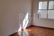 Apartamento de 2 dormitórios, sala para dois ambientes, dependência completa, no bairro Santana.&lt;BR&gt;Próximo ao Hospital de clínicas de Porto Alegre, excelente localização, padarias, restaurantes