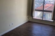 Apartamento de 2 dormitórios, sendo 1 suíte, com uma vaga de garagem no Bairro Glória em Porto Alegre, RS. Ótimo apartamento em andar alto, a dois minutos do novo Bourbon Teresópolis, com 51,25 m² de 