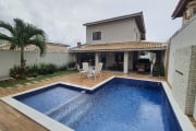 Casa com piscina em Cond. fechado!!