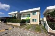 Casa à venda em Buraquinho no Condomínio Jardim Tropical | 4 quartos com 3 suítes | Energia solar | Área externa com paisagismo | R$ 899.000