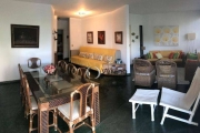 Apartamento no Guaruja, 200 metros da praia.