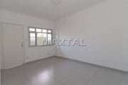 Apartamento à venda em Santana todo reformado, com 1 dormitório, 1 sala, cozinha e 1 vaga .