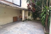 Casa a venda, com 2 dormitórios, 2 banheiros, quintal, 120m² na Barra Funda