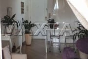 Apartamento à venda de 65m². Com 2 dormitórios, sala e 1 vaga. Jardim das Laranjeiras.