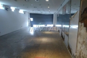 Prédio comercial à venda, com 3 pavimentos, 4 banheiros, de 716 m², em Santana.