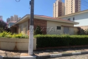 Casa Térrea à venda de 306m², com 3 dormitórios, 1 suíte, 3 vagas, em Santana.