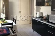 Apartamento com 90 m² em Santana com 4 dormitórios, sala ampla, cozinha e banheiro. Vende-se