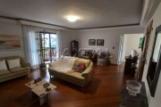 Apartamento com 220m², 4 dormitórios, 3 suítes, 1 closet, 4 vagas. Vende-se