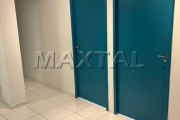 Sala Comercial na Vila Buarque para Alugar contendo 75 m², 2 banheiros. Agende sua visita!