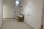 Apartamento para locação em Santana com 54m², com 1 dormitório, 1 sala e 1 banheiro.