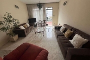 Vende sobrado no Parque do com 3 dormitórios, sendo 1 suite, sala para 2 ambientes.