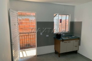 Studio para Alugar na Vila Vitório Mazzei com 30m², com 1 Dormitório e 1 Banheiro.