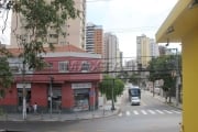 Casa comercial com 300m² no alto de Santana, 4 salas, 2 banheiros, cozinha e 2 vagas.