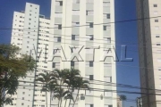 Apartamento 100m² com 3 Dormitórios , sendo 1 Suíte  e 1 vaga na região da Santa Terezinha.