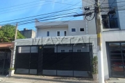 Sobrado à venda no Tucuruvi, de 190m². Com 3 suítes, sala e 4 vagas de garagem.