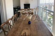 Apartamento em Santana, possuí 143m², 3 dormitórios sendo suítes e 2 vagas de garagem.