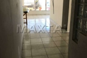 Apartamento de 2 andares com salão comercial 112m² 3 dormitórios, sala, copa, cozinha, e banheiro.