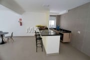 Apartamento novo com dois dormitórios, sala, cozinha americana, banheiro e área de serviço.