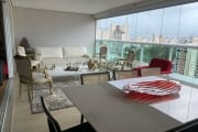 Apartamento com 140m²  3 dormitórios sendo 3 suítes , 3 banheiros e 3 vagas, na Santa Teresinha.