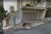 Sobrado à venda de 500m², com 3 dormitórios, 1 suíte e 4 vagas de garagem, na Santa Teresinha.