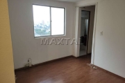 Apartamento para locação Horto de 50m², com 2 dormitórios e uma vaga de garagem.