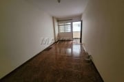 Apartamento para alugar na Avenida Braz Leme, com 1dormitório e 1 vaga de garagem.