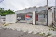 Casa térrea com piscina na Fazenda Rio Grande, bairro Gralha Azul