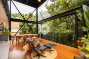 Exclusiva Casa de Luxo em Condomínio com Bosque em Curitiba - Assinada pelo Arquiteto Luiz Volpato