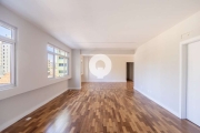 Retrofit no Batel com parquet