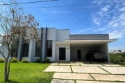 Casa nova para venda em Condomínio com excelente localização