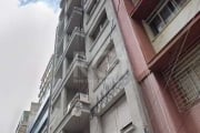 Amplo apartamento de 03 dormitório com são 101,64 m² privativos. Dependência de empregada. Apartamento de frente com sacada, vista para o rio Guaíba. &lt;BR&gt;O condomínio oferece portaria em  horári