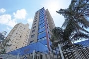 Otimo apartamento no Petrópolis,, de frente, de 3 dormitórios, suite e vaga. Possui living para 2 ambientes, 3 dormitórios sendo 1 suíte, banheiro social, cozinha com churrasqueira e área de serviço s