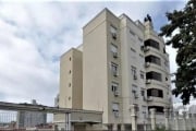 Apartamento com 3 quartos, sendo 1 suíte, e 2 banheiros no total, sala,cozinha americana com móveis planejados. Possui tubulação de gás em todas as torneiras, sacada estendida com churrasqueira.     &