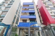 Castel vende excelente apartamento de frente com 2 dormitórios no bairro Bom Fim.&lt;BR&gt;&lt;BR&gt;&lt;BR&gt;O living, projetado para acomodar dois ambientes distintos, é perfeito . Com amplos espaç