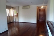 Apartamento de 3 dormitórios, com 152m² área privativa, na Barão do Guaíba. &lt;BR&gt;São 3 banheiros, churrasqueira, lareira, sacada na sala e na suíte com banheira.&lt;BR&gt;Apto tem dependência de 