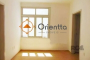 Imobiliária Orientta ALUGA apartamento de 2 dormitórios e 1 vaga de garagem no  Petrópolis.&lt;BR&gt;&lt;BR&gt;Imóvel com 57m² de área privativa, posição solar leste e piso laminado.&lt;BR&gt;O living