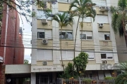 Excelente apartamento de 46,15 m2 privativos, com 1 dormitório, living, cozinha, área de serviço, banho social, 1 vaga de garagem escriturada. Condomínio com elevador, salão de festas com churrasqueir