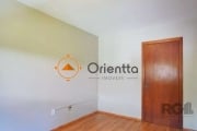 Imobiliária Orientta ALUGA APARTAMENTO com 02 dormitórios,  ar condicionado split, cama de solteiro, roupeiro, gaveteiro, living sala de estar amplo com sofá, aparador, painel para TV, hack, churrasqu