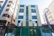 Apartamento de um dormitório , reformado, próximo ao Parque Farroupilha, semi mobiliado, sala jantar e estar quarto, , cozinha, banheiro , área de serviço. Ficam split e armários sob medida.&lt;BR&gt;