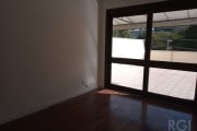 Apartamento Garden 2 quartos no Praia de Belas.&lt;BR&gt; Apartamento ensolarado, com pátio enorme. Dois quartos, um banheiro. Cozinha original.&lt;BR&gt; Prédio próximo ao shopping Praia de Belas, bo