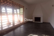 Casa para venda e aluguel em Granja Viana - Vila São Fernando de 301.00m² com 3 Quartos, 1 Suite e 4 Garagens