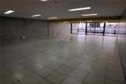 Sala Comercial para venda em Centro de 194.00m²