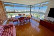 Apartamento à Venda com 147m², 3 dormitórios, 1 suíte, 2 salas e 2 vagas!!!