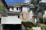 Casa com 4 suítes e piscina em Aldeia da Serra!