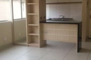 Apartamento à venda, 37 m² privativos, Semi-mobiliado, Centro Cívico, Curitiba, PR