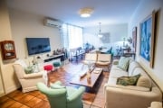 Apartamento na quadra da praia de Icaraí com 4 quartos!