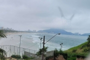 PITANGUEIRAS - FRENTE AO MAR, BELÍSSIMA VISTA DA PRAIA, APTO CLARO E SUPER  AREJADO, 168 M² ÚTEIS, 02 VAGAS GARAGEM NO PRÉDIO E ÁREA DE LAZER